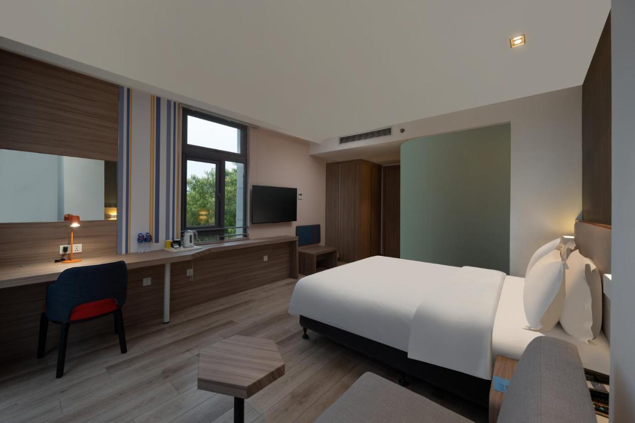 Holiday Inn Express Shanghai Pujiang By Ihg Экстерьер фото