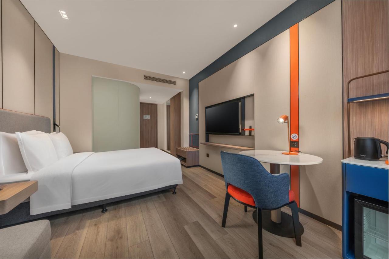 Holiday Inn Express Shanghai Pujiang By Ihg Экстерьер фото