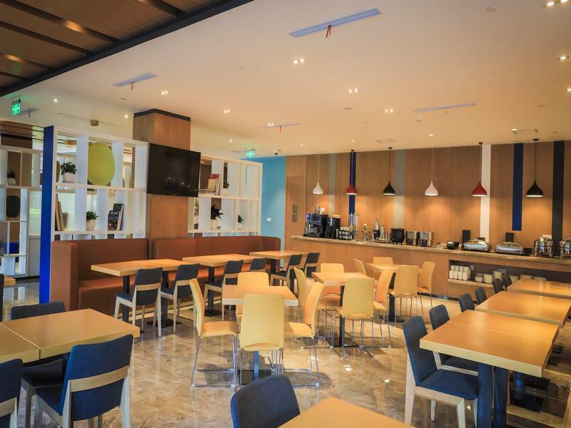 Holiday Inn Express Shanghai Pujiang By Ihg Экстерьер фото