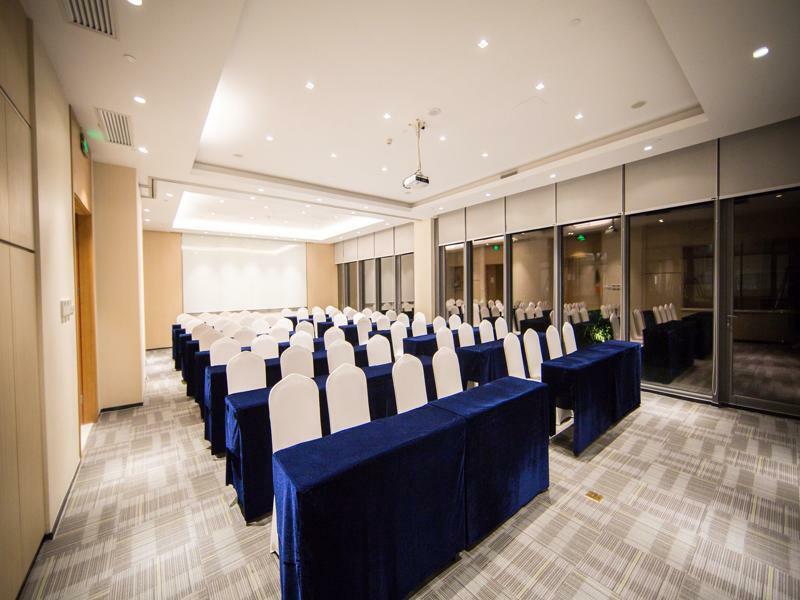 Holiday Inn Express Shanghai Pujiang By Ihg Экстерьер фото